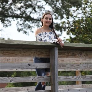 Meet your Posher, Renee